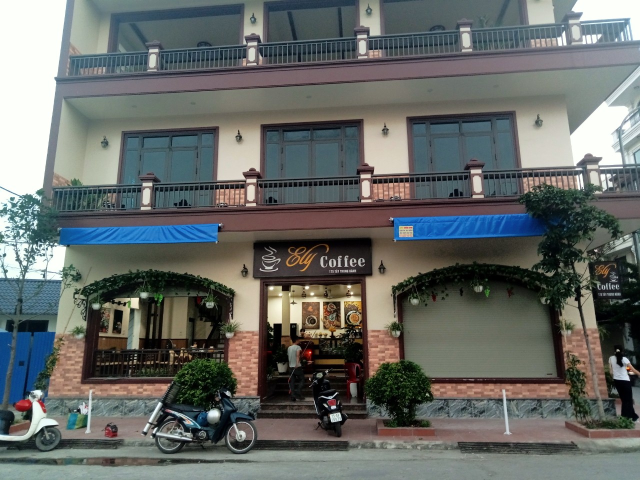 Bảng báo giá lắp đặt mái hiên – mái xếp lượn sóng trọn gói